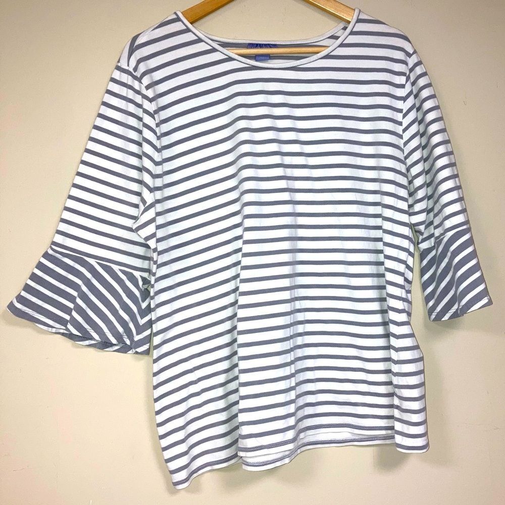 Striped Shirt Women’s 1X Bell Sleeve White Gray Blouse Top Business Professional - Picture 1 of 6